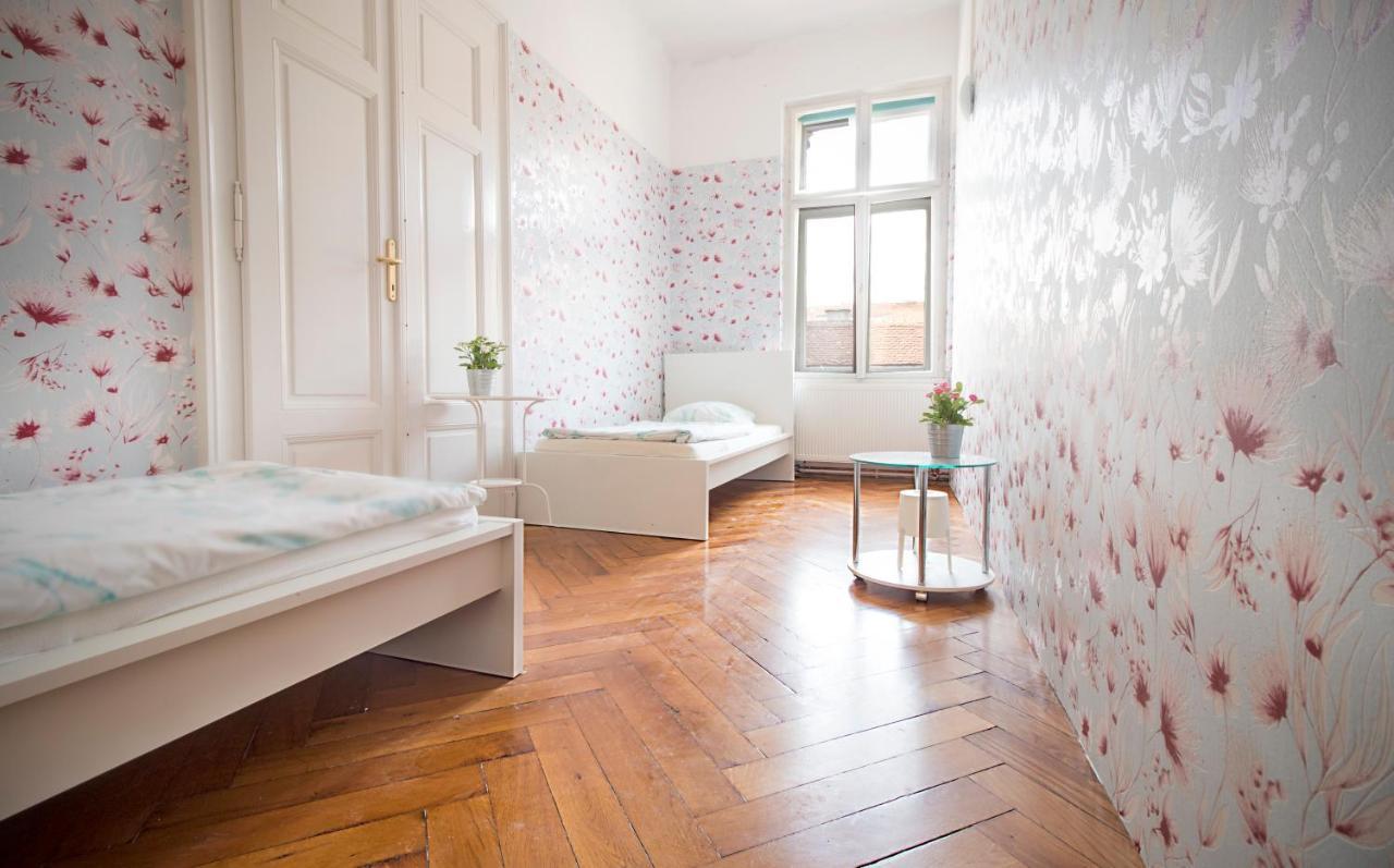 Guesthouse Centar 2 Zagreb Exterior photo